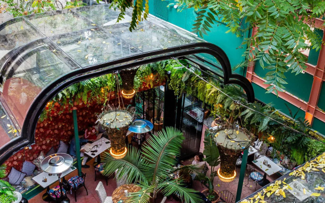Snob Athens
