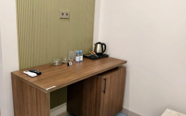 Radamis Hotel (Радамис)