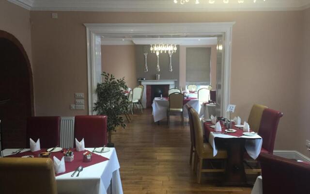 Royal Hotel