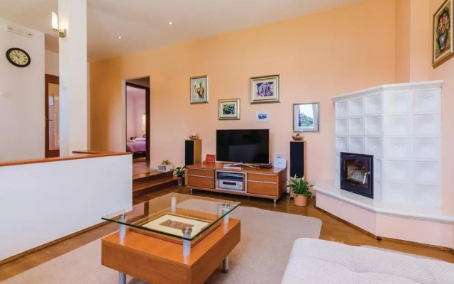 Two-Bedroom Apartment Gruda with an Outdoor Swimming Pool 08