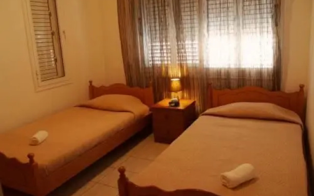 Holiday Home 2 Bedrooms 1 Bathroom - Pernera