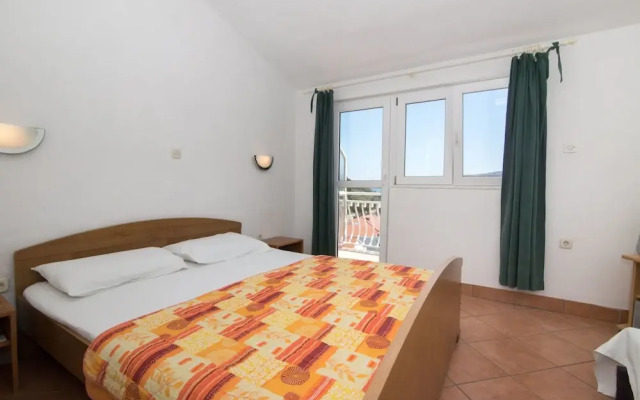 Apartments Jakov