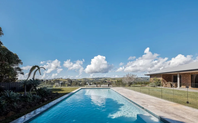 99 Acres Bangalow Retreat