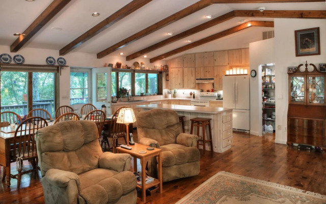 Laurel Ridge Bed and Breakfast