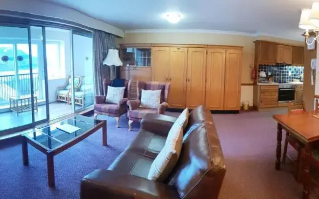 Loch Rannoch Red Deer Lodge 7