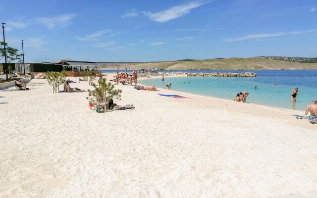 Beautiful Home in Jadranovo With Wifi and 3 Bedrooms