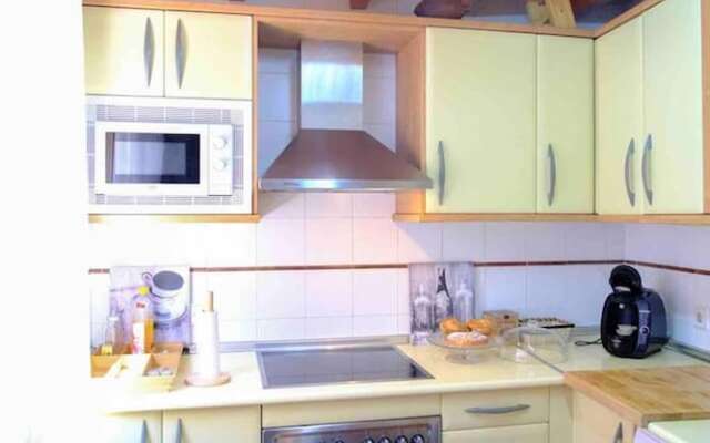 House with 2 Bedrooms in Ávila, with Wifi
