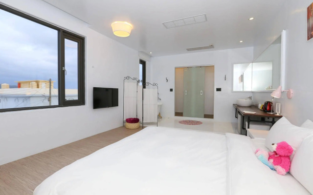 Whilom SeaShoreHotel