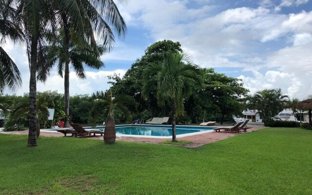 Hotel Boutique Casa Laguna Cancun