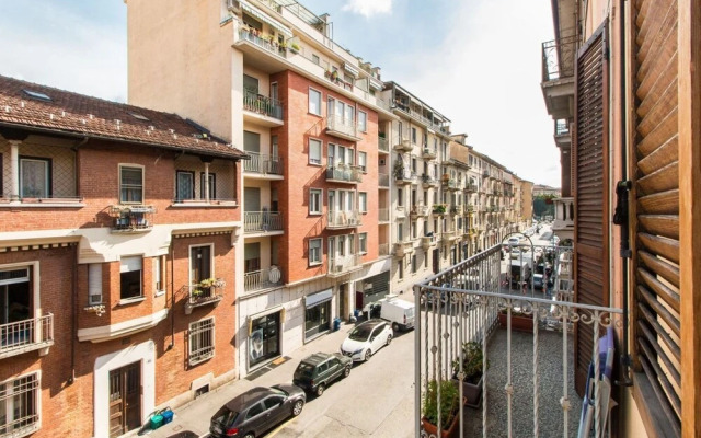 Politecnico Bright Apartment