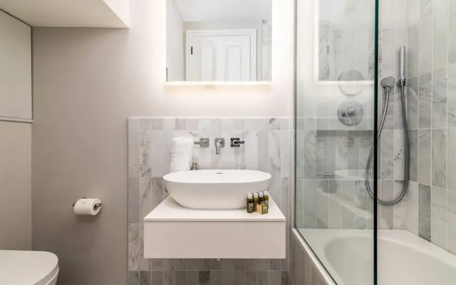 Modern Apartment Near Central London