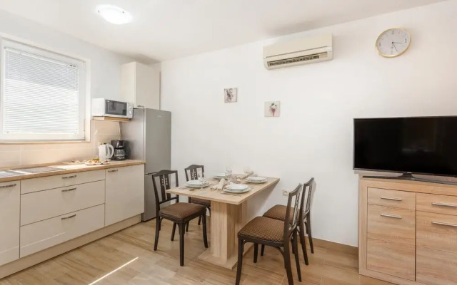 Beautiful Home in Malinska With Wifi and 1 Bedrooms