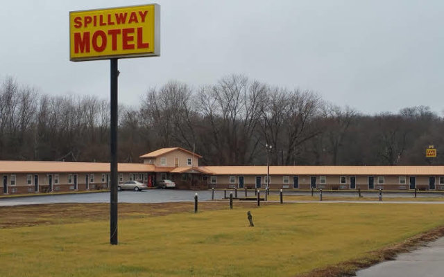 Spillway Motel Shelbyville