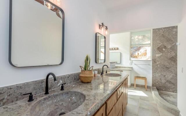 The one and only Pedregal Hollywood House