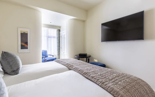 The Kensington Hotel