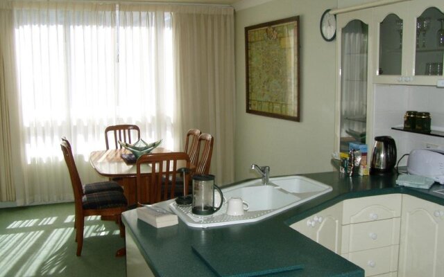 Anglesea Beachfront Court Holiday Units