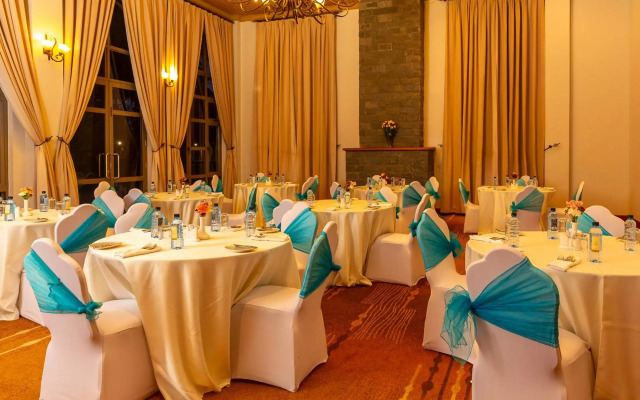 Alba Hotel Meru