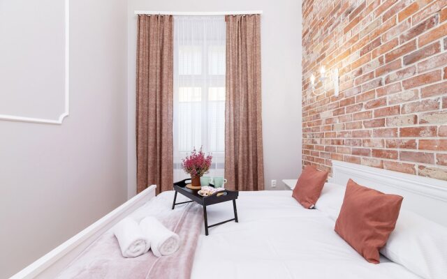 Modern Apartment in Kazimierz by Renters