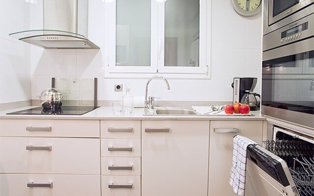 Charming 3BR & sunny Terrace in Eixample - Noname