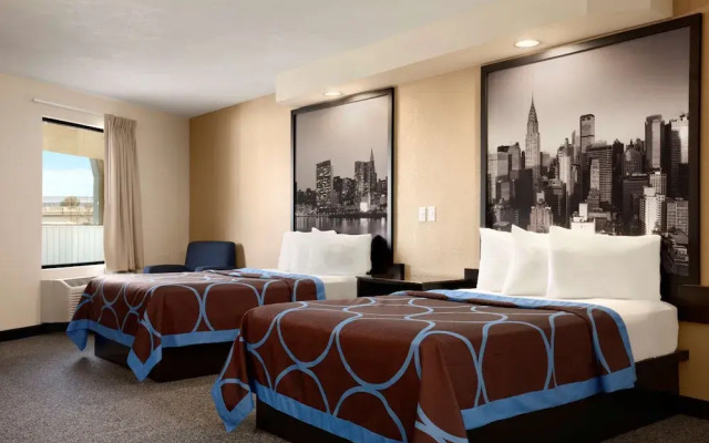 Super 8 by Wyndham Rahway/Newark