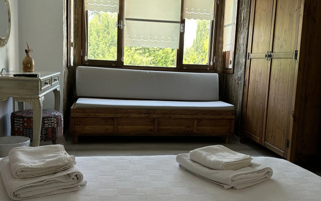 Pupa Alacati Butik Otel