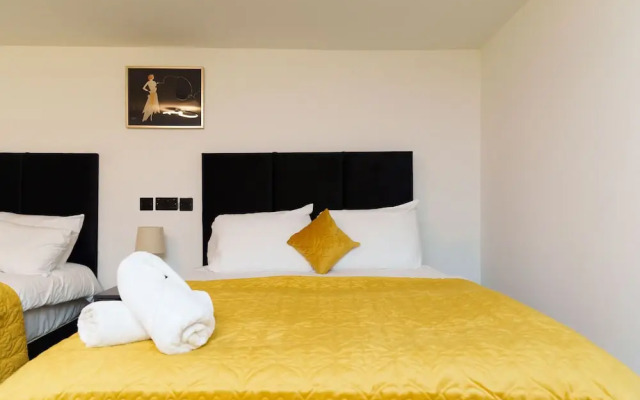 The Oasis Apartment