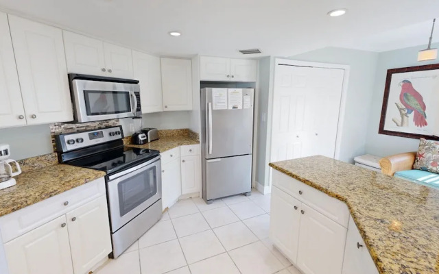 Inlet Reef 308 3 Bedroom Condo by RedAwning