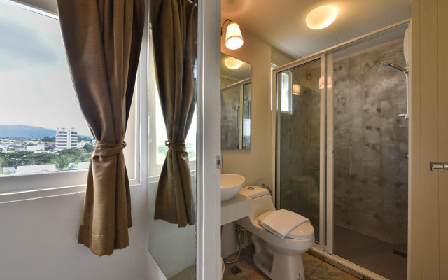 Phuket Montre Resotel