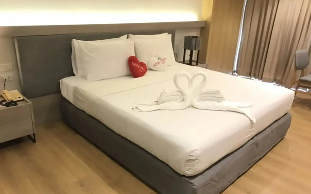 Sandy Spring Hotel
