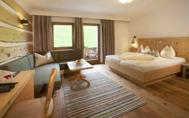 Hotel Tuxertal