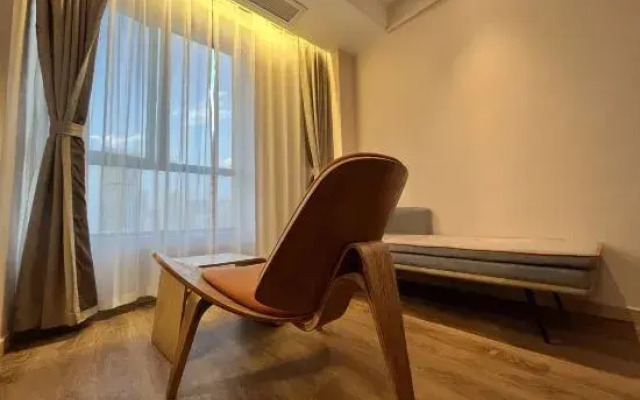 Tongbai Yun Hotel (Anqing Duxiu Avenue Greenland New Metropolis Branch)