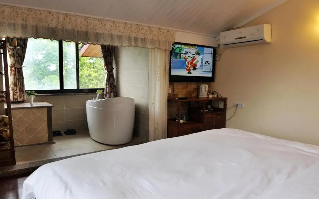 阳朔清莲江景客栈