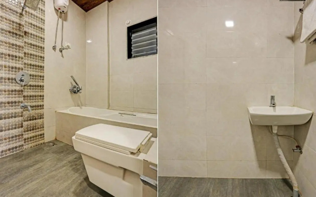 Capital O 91239 Hotel Sai Paradise