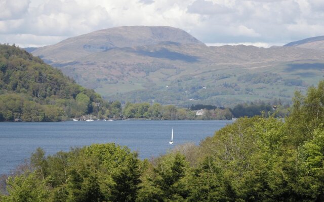6 Calgarth View