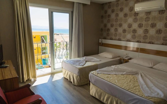 Acem Hotel