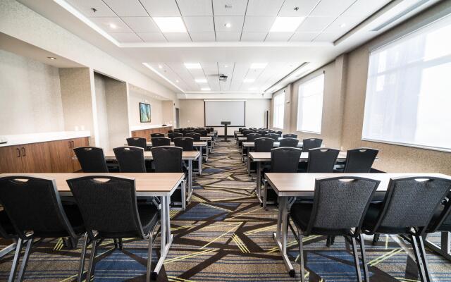 Candlewood Suites West Edmonton - Mall Area by IHG