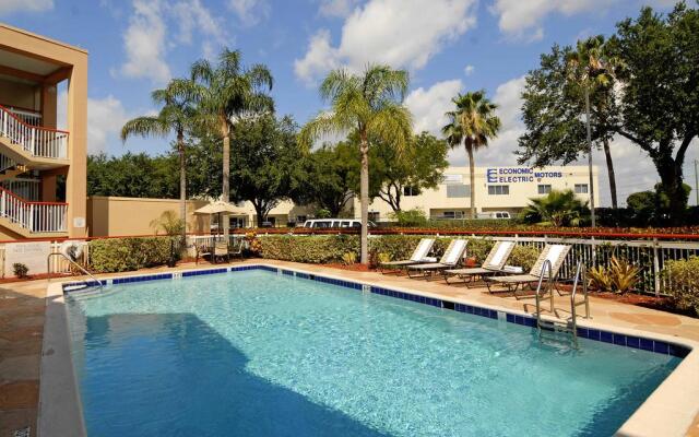 Quality Inn Miami Airport - Doral