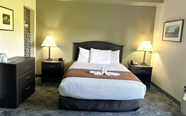 Midland Inn & Suites