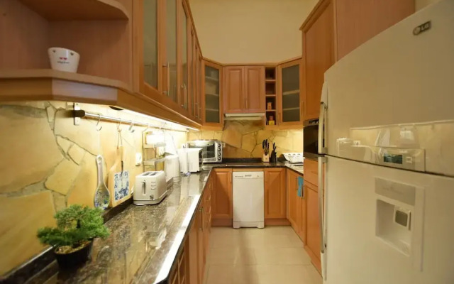 Ultra central apartment at Synagogue