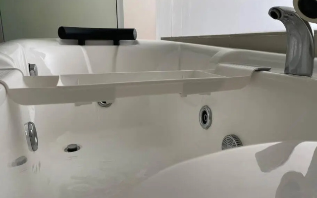 Private Jacuzzi Staycation at KL City 152 – Spa – Kuala Lumpur