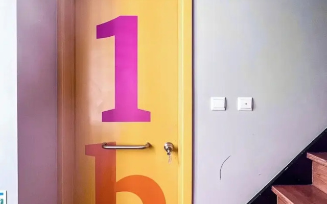 Santo1 · Modern Studio Close to Timeout Market