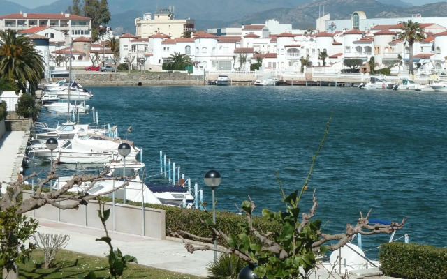 Apartamento vistas a la marina ref 232