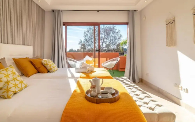 La Alzambra Duplex Penthouse Sea Views
