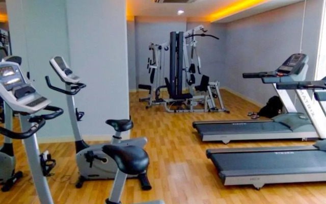 Cozy Studio At 30Th Floor Bassura City Apartment