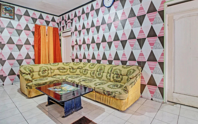 OYO 92759 Penginapan Piji Kembar