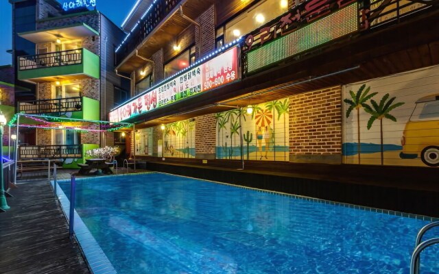 Gapyeong Under Mountain Pension