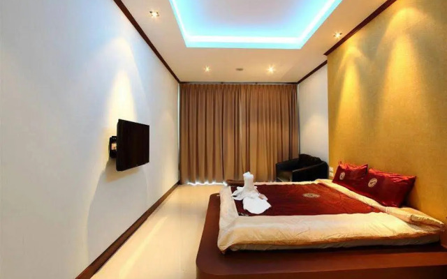 Chalong Sea View Resort