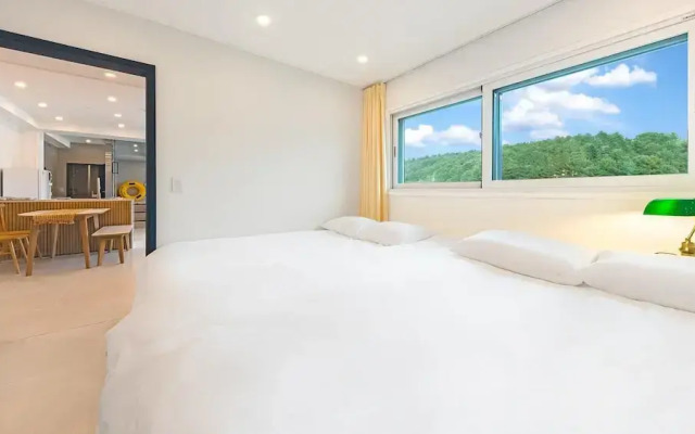Gapyeong Haneul Sanchaek Poolvilla Pensi