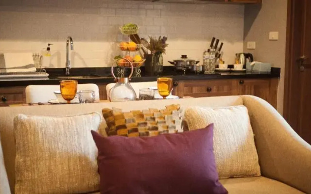 Autumn A106 by Huahin Holiday Condo