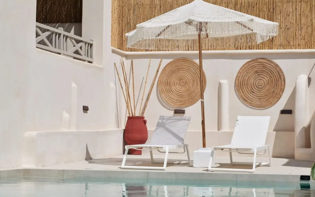 Salt Suites Paros